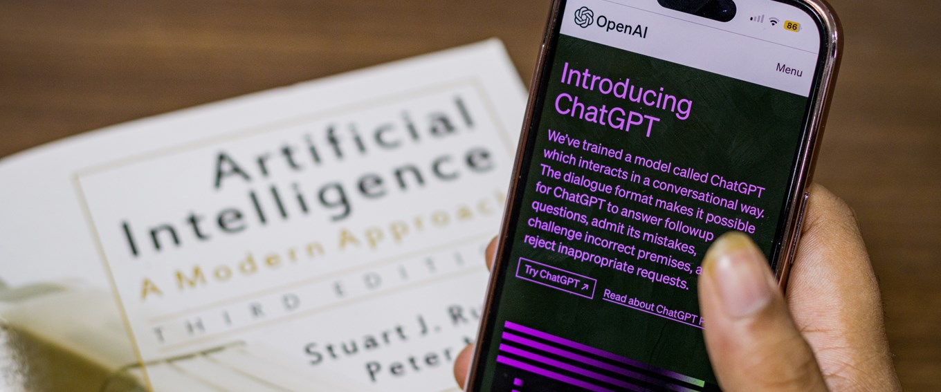 Can a chatbot purport to ‘create’ anything? The relationship between AI and IP